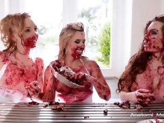 Good-looking chocolate girls Veronica Vain, Sasha Heart and Katy Kiss